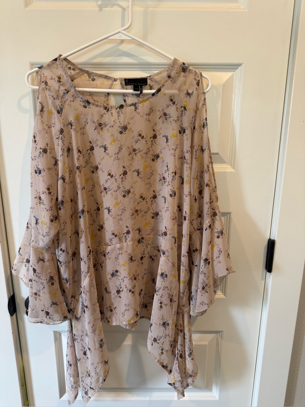 Buffalo David Bitton Blush Floral Tie-Hem Tunic